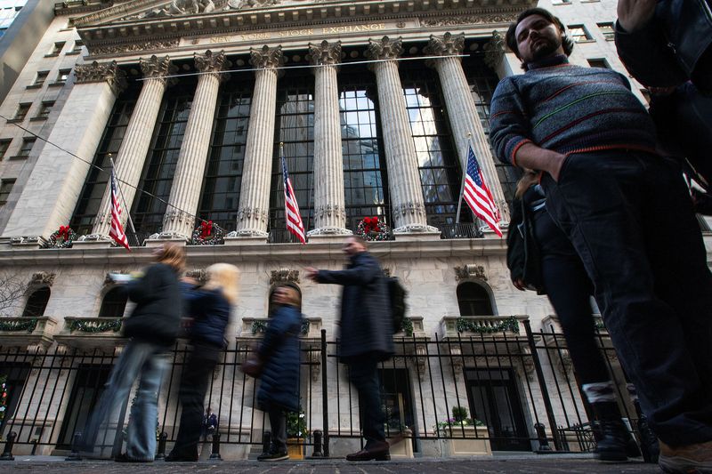Hedge funds dump tech, consumer stocks at start of year- Goldman