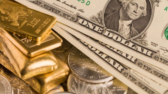 Gold and silver frustrating bearish and bullish hedge funds teaser image